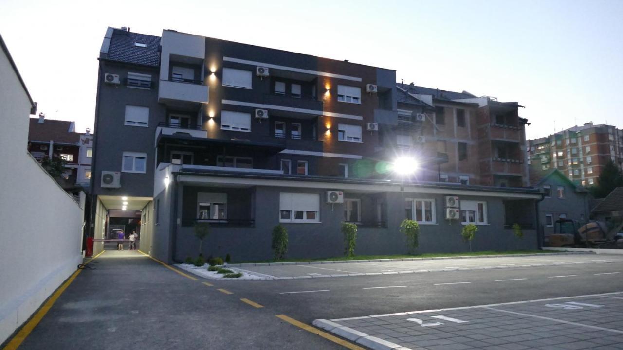 Apartman Kristal Sremska Mitrovica Extérieur photo