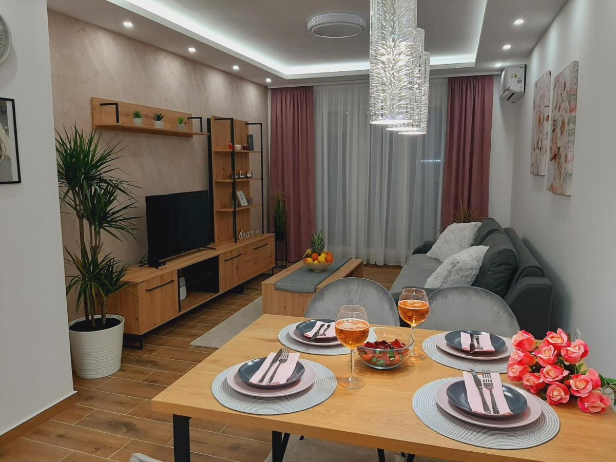 Apartman Kristal Sremska Mitrovica Extérieur photo